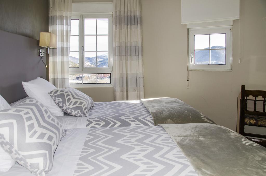 Hotel Presa Riaño Kültér fotó
