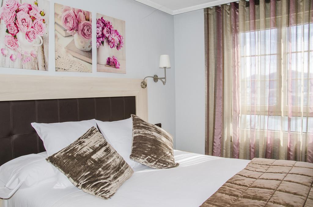 Hotel Presa Riaño Kültér fotó