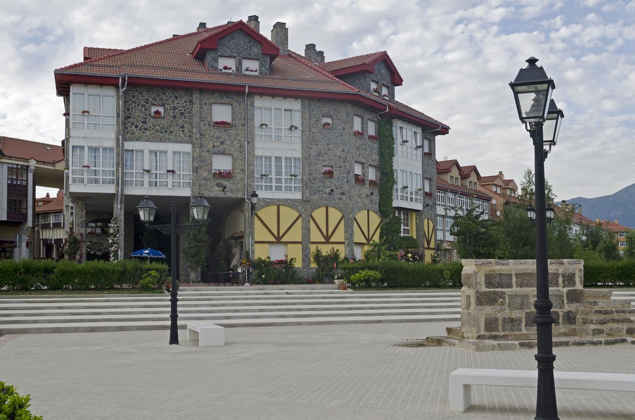 Hotel Presa Riaño Kültér fotó